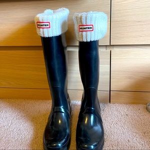 Black Hunter boots size 8 womens, inserts included